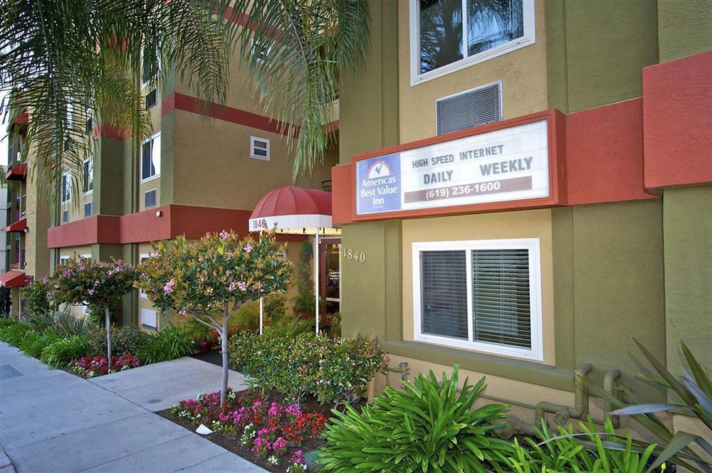 Quality Inn San Diego Downtown North Exterior photo